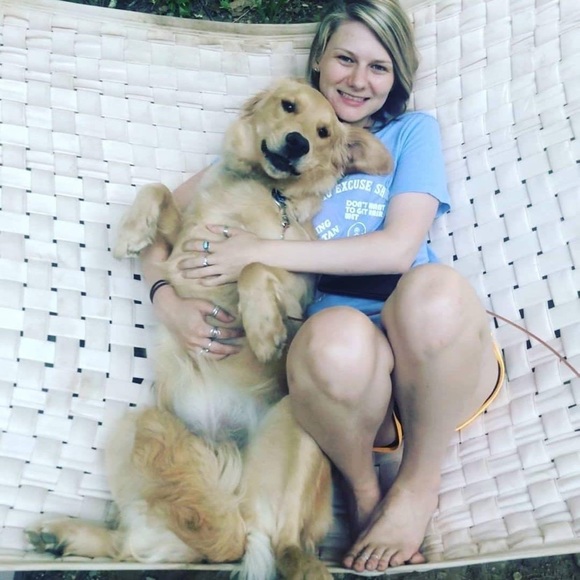 Meet your Posher, Katelyn - Picture 5 of 5